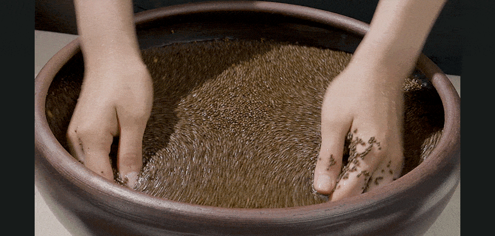08-min.gif