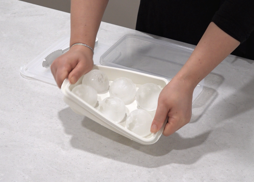 Ice ball tray_002.gif